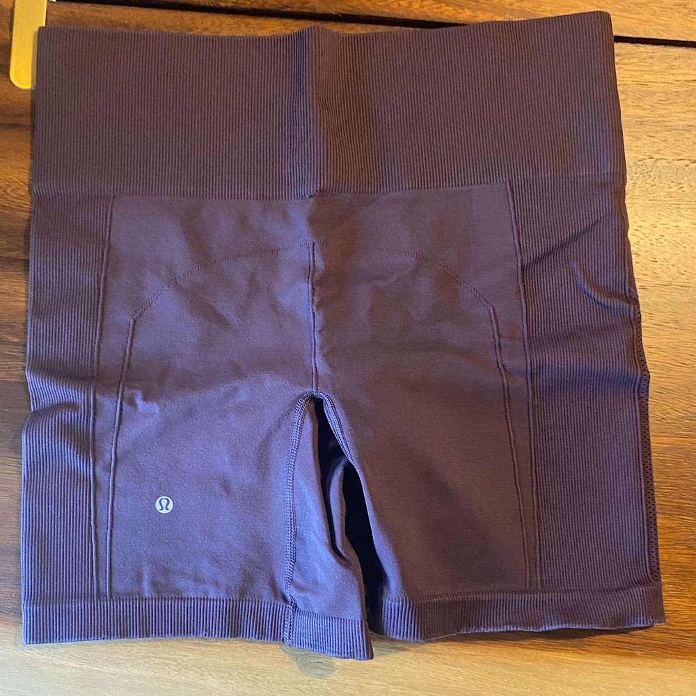LULULEMON | Ebb to Street Short Eggplant Size 8
